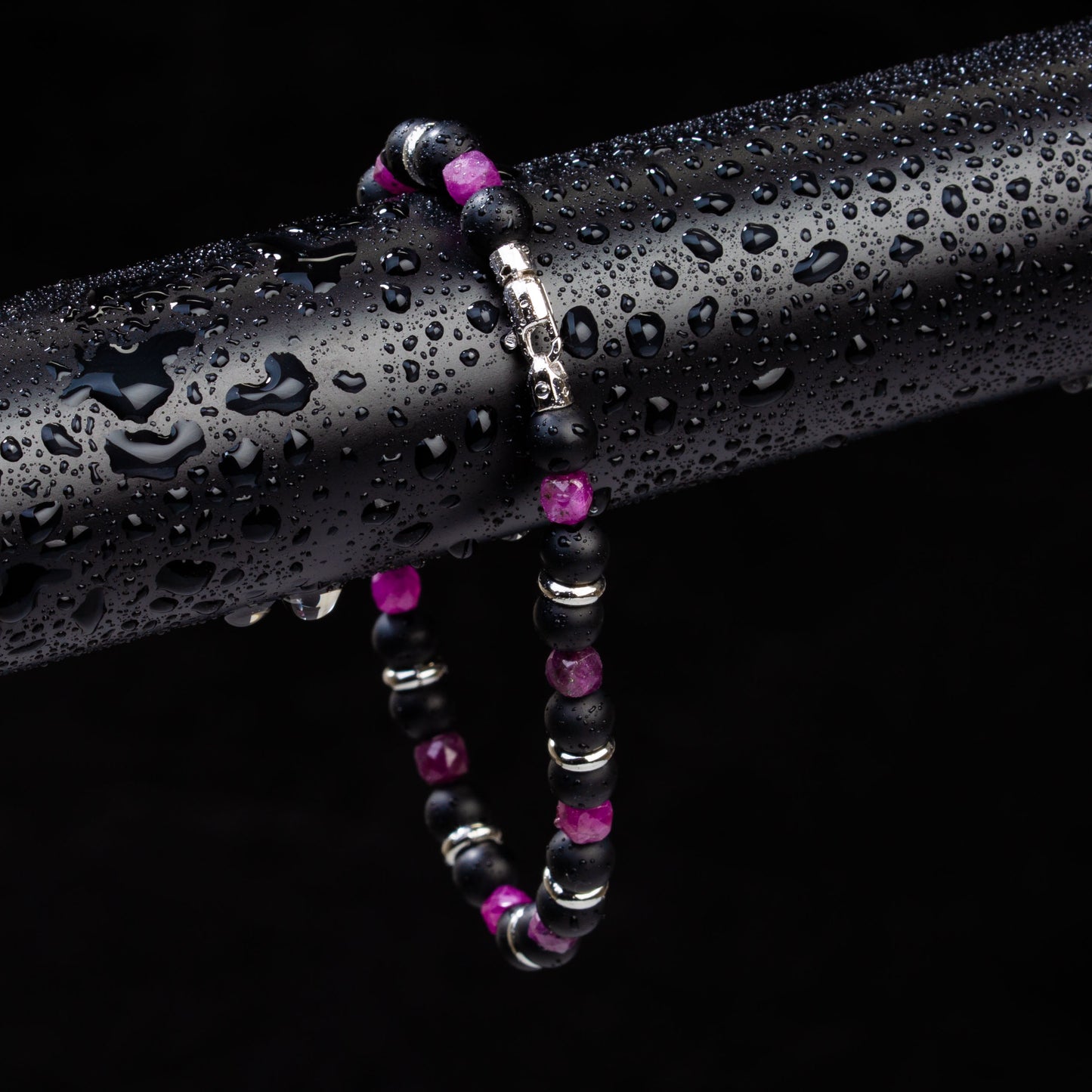 Armband Onyx, Rubin & Edelstahl